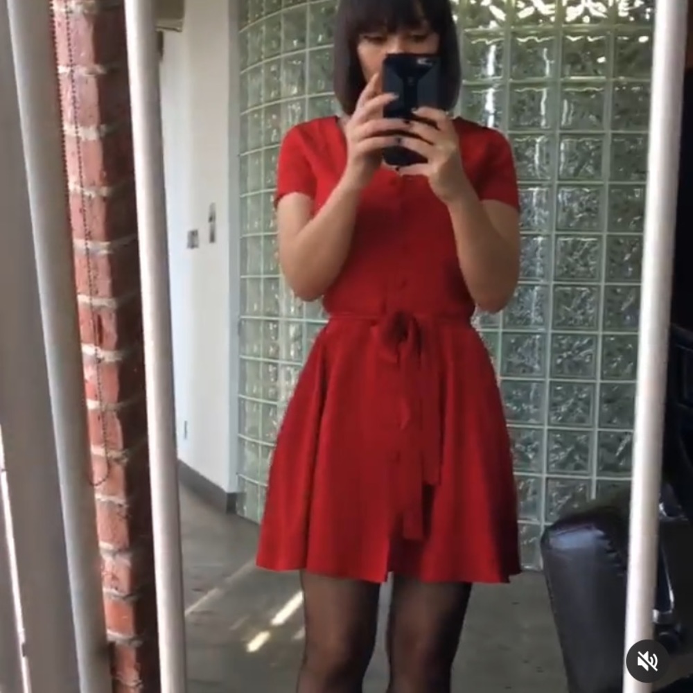 L’école Des Femmes Designer Little Red Dress Button Up 100% Crepe Silk - Picture 2 of 6